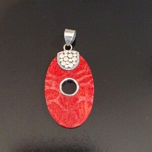 Royal Bali Collection Red Sponge Coral Sterling Silver Pendant TGW: 18 CTS